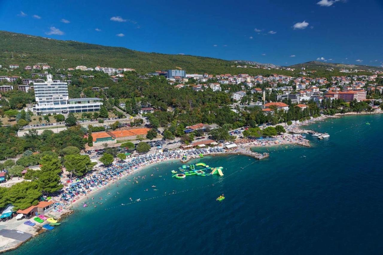 Apartments By The Sea Dramalj, Crikvenica - 2376 Exterior photo